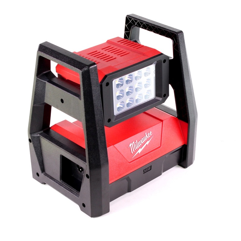 Foco reflector a batera Milwaukee M18 HAL-501 con 3000 lmenes + 1 batera de 5,0 Ah