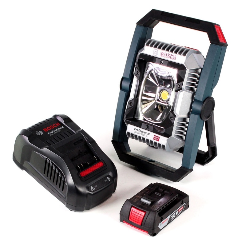 Lmpara de batera Bosch GLI 18V-2200 C 18V 2200lm Bluetooth (0601446501) + 1 batera de 2,0 Ah + cargador